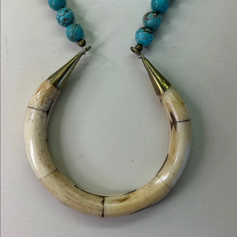 Turquoise and Natural Bead Horn Pendant Necklace - Picture 2 of 3